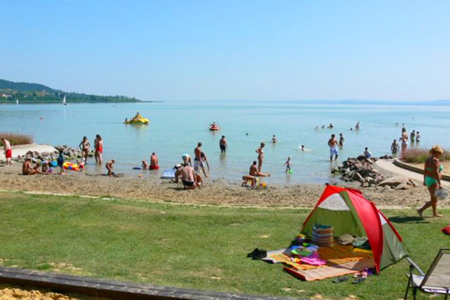 Badacsony, Bányász strand