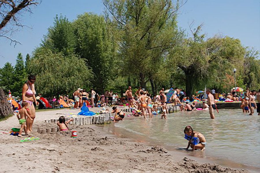 Ábrahámhegyi strand
