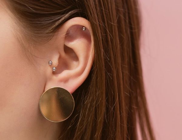 10 trendi és nőies fül piercing, amitől megjön a kedved a lyukasztáshoz