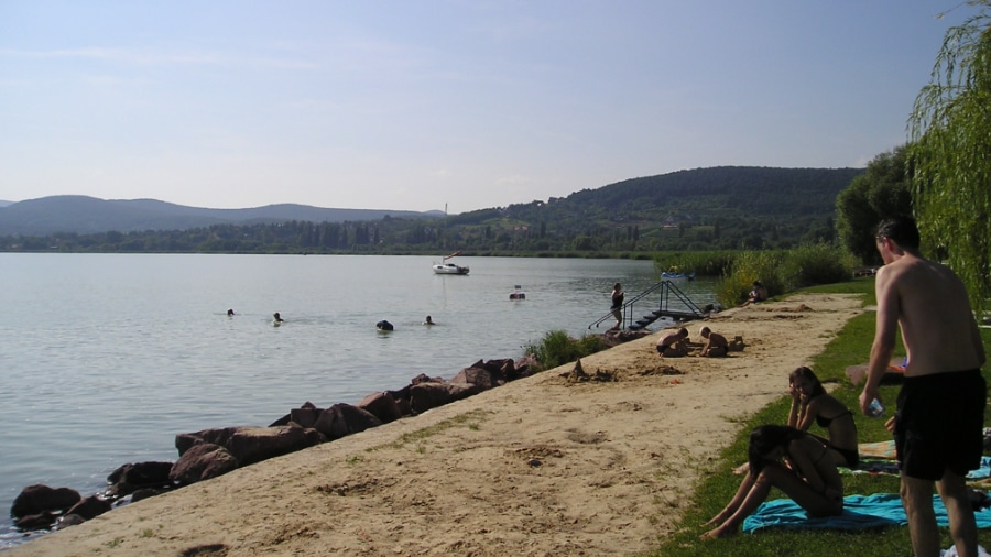 Kővágóörs, Pálkövei strand