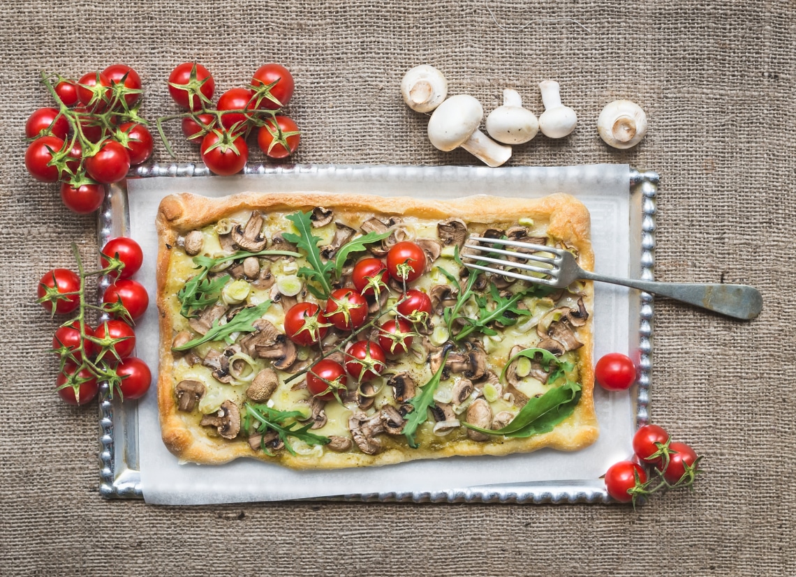 Szuperegészséges vegán pizzarecept, amit gluténérzékenyként is kipróbálhatsz