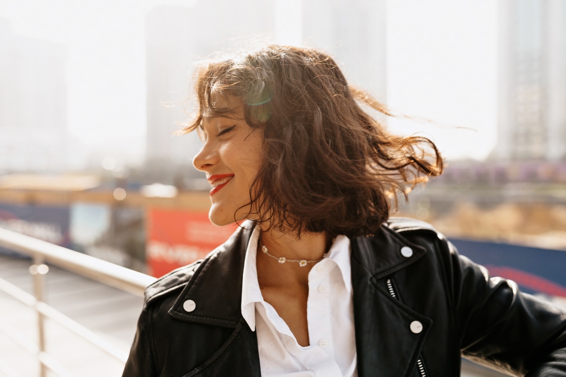 Hogy lehet boldog az, aki a számláit is alig tudja fizetni?