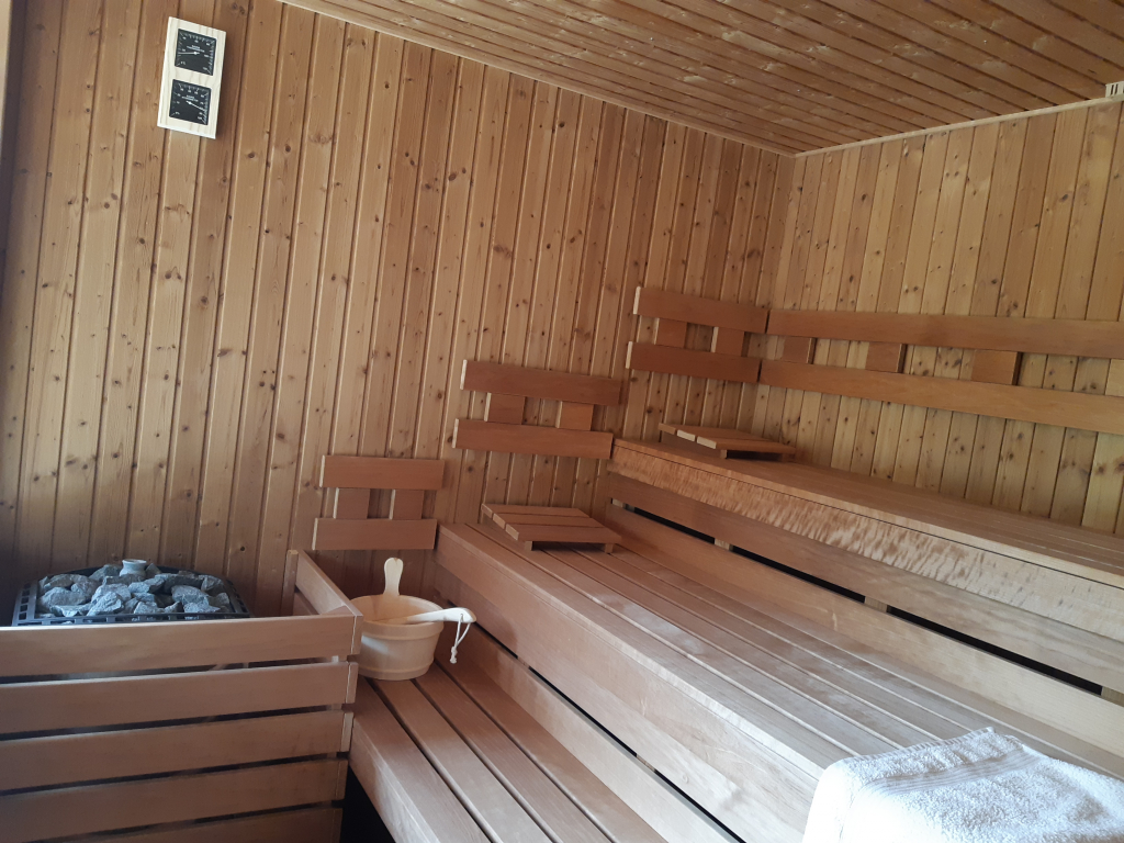 Interjú Görgényi Ágival, a Kálium Vendégház tulajdonosával