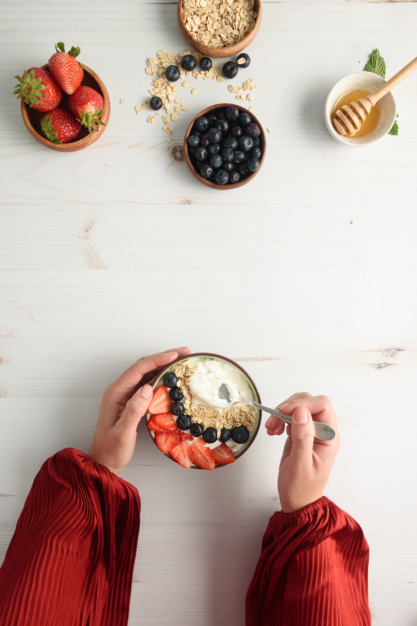 Bika (04. 21-05. 20.): Görög joghurt gyümölcsökkel és diófélékkel