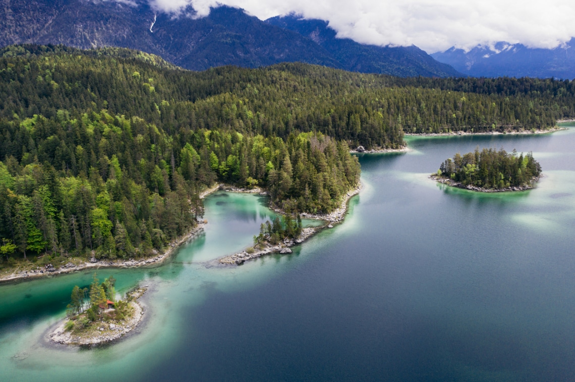 Eibsee: idilli hely a Zugspitze lábánál