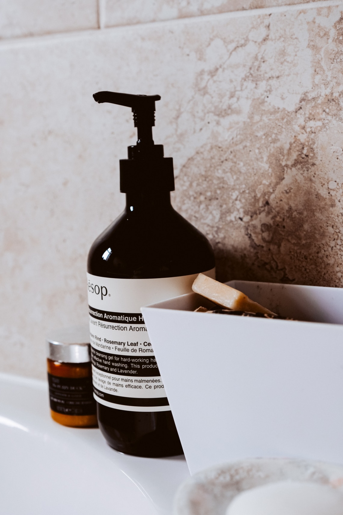 Megdézsmálod a szobalányok kocsiját