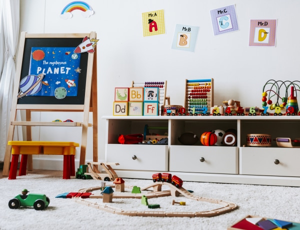 Így rendszerezd a gyerek játékait, és nem lesz kacatos a gyerekszoba