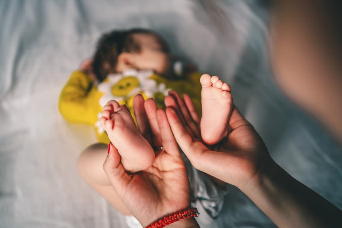 A babamasszázs a csecsemőhaláltól is megvédhet! Döbbenetes tanulmány