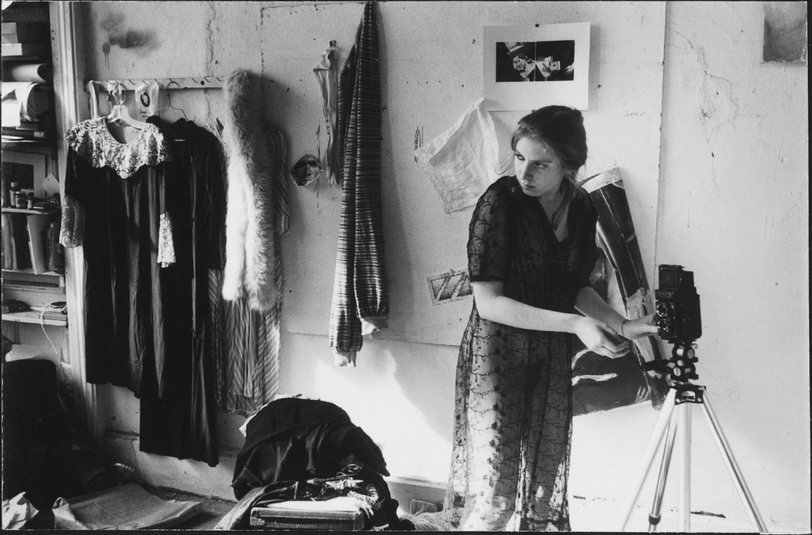 A kamasz fotóslány képei még mindig talányok: a tragikus sorsú Francesca Woodman
