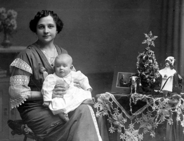 Megható fotók: ilyen volt a karácsony 100 éve Magyarországon