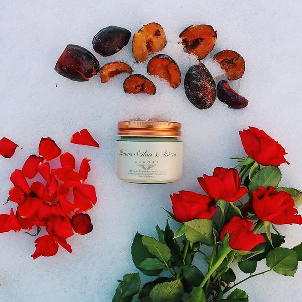 Havas szilva & rózsa az Aurora Candle-től