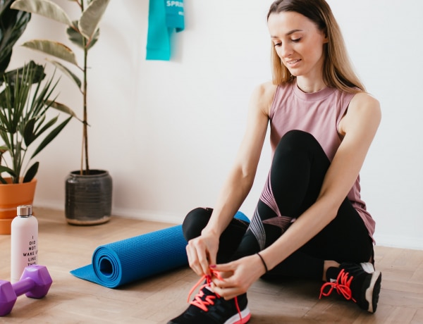 Otthoni edzőterem és több nyújtás! Ezek lesznek 2022 fitnesz-trendjei