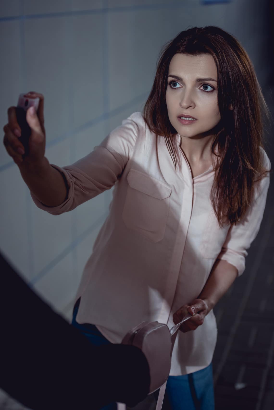 A gázspray ne a táskádban legyen, hanem a kezedben
