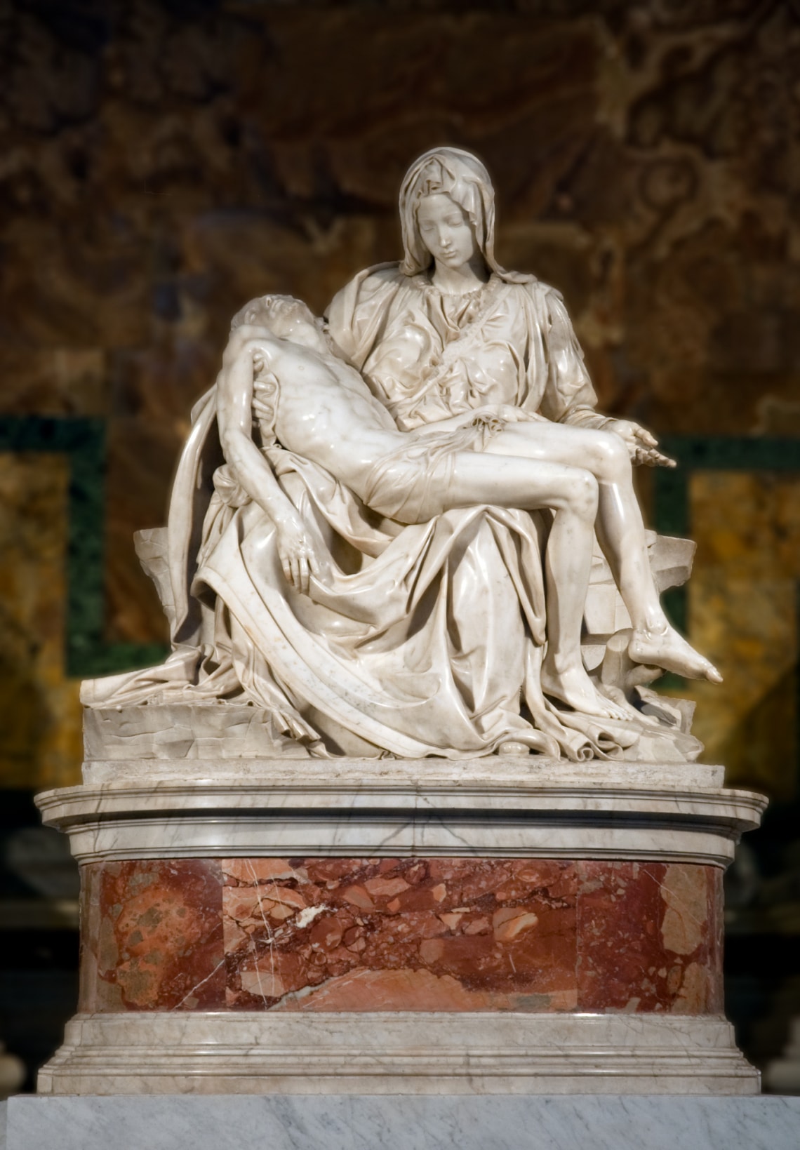 Pietà (magyarul a „Fájdalmas anya” címen is ismert)