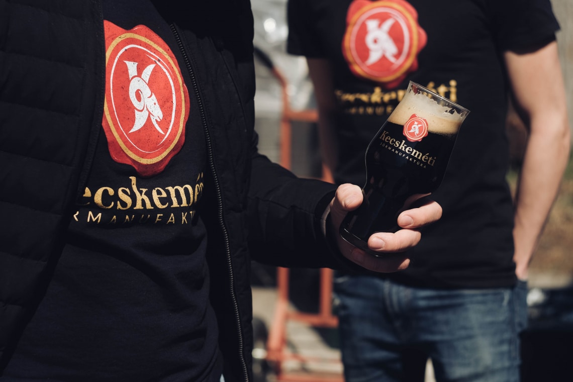 A magyar manufaktúra, amellyel új szintre emelheted a sörfogyasztást – interjú a Kecskeméti Sör ügyvezető-helyettesével