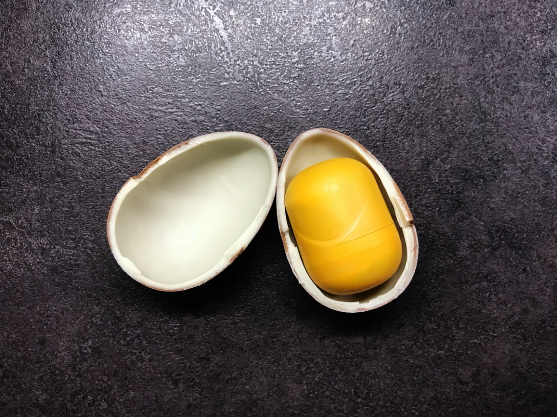 Meglepetés tojásba rejtett üzenet