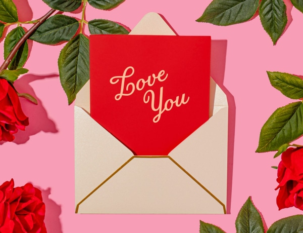 „20 évig heti 3-szor küldött a sírra rózsákat” –  Lenyűgözően romantikus történetek