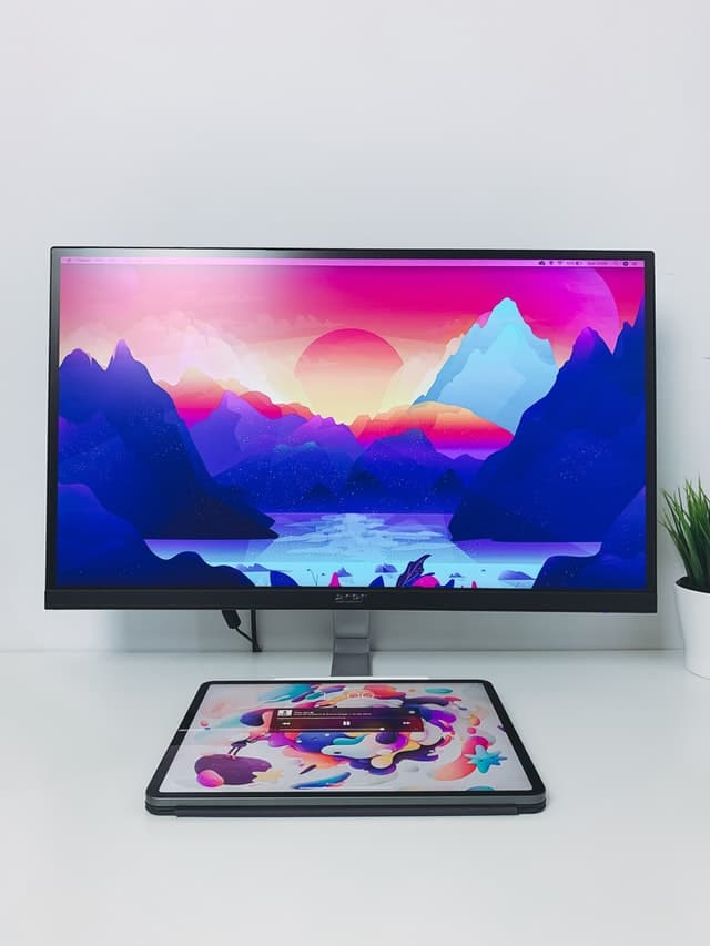 A monitor és az ikonok