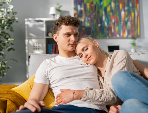 Miért vonzódunk olyanokhoz, akik a szüleinkre hasonlítanak? – A szakértő válaszol