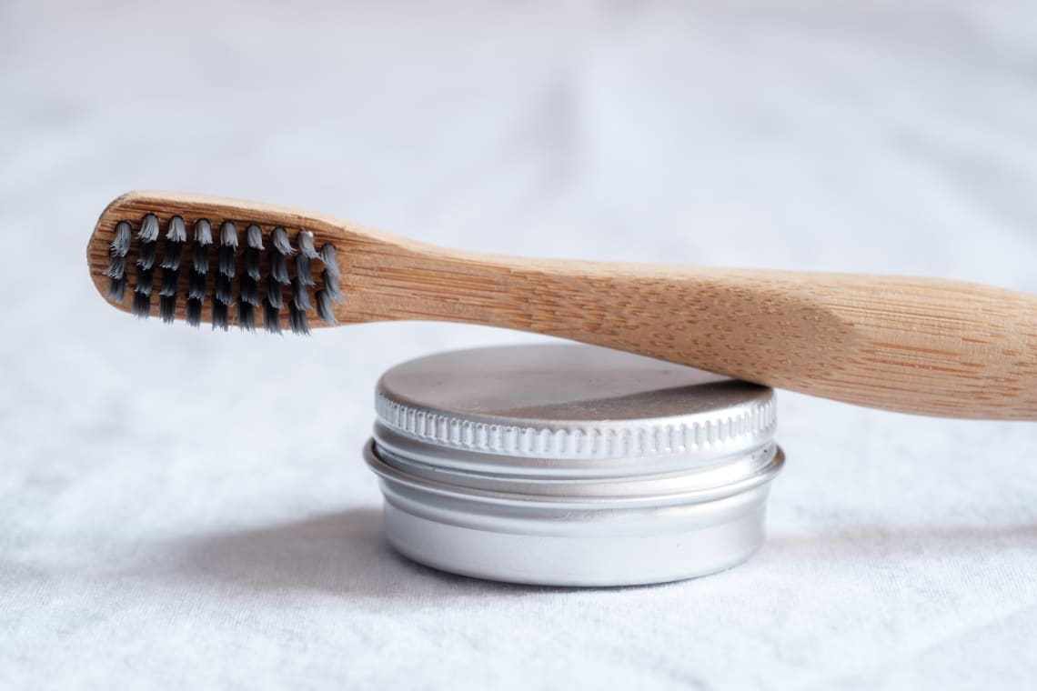 10 otthoni fogfehérítési módszer, ami tényleg látványosan fehérít