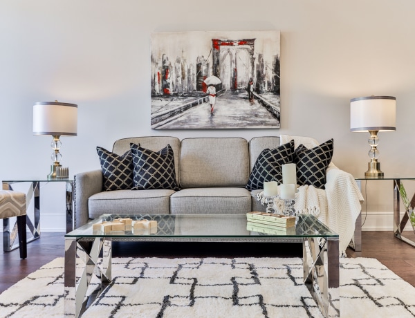 Így dekoráld a kanapéd mögötti falat – Magazinba illő inspirációk