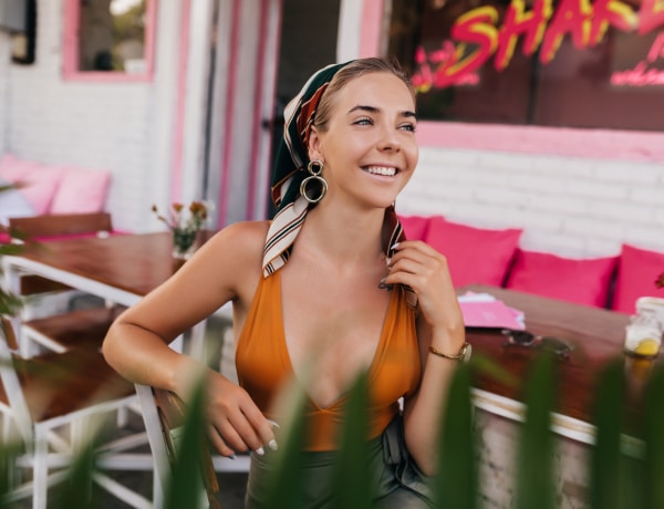 10 laza, de menő frizura nyaralásra – ha nem akarsz pepecselni, de jól akarsz kinézni