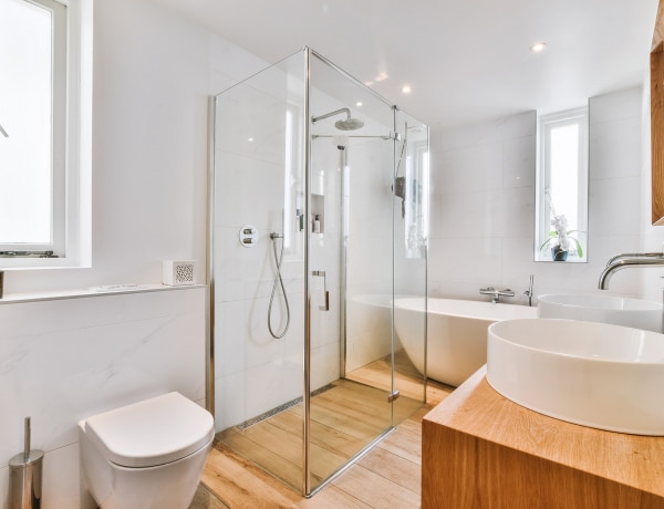 Fürdőszoba dizájn – különleges vagy hagyományos stílusú?