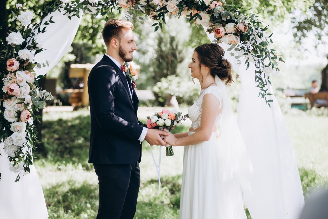 A vőlegény bátyja szerelmet vallott a menyasszonynak – 10 sztori esküvői tiltakozásról