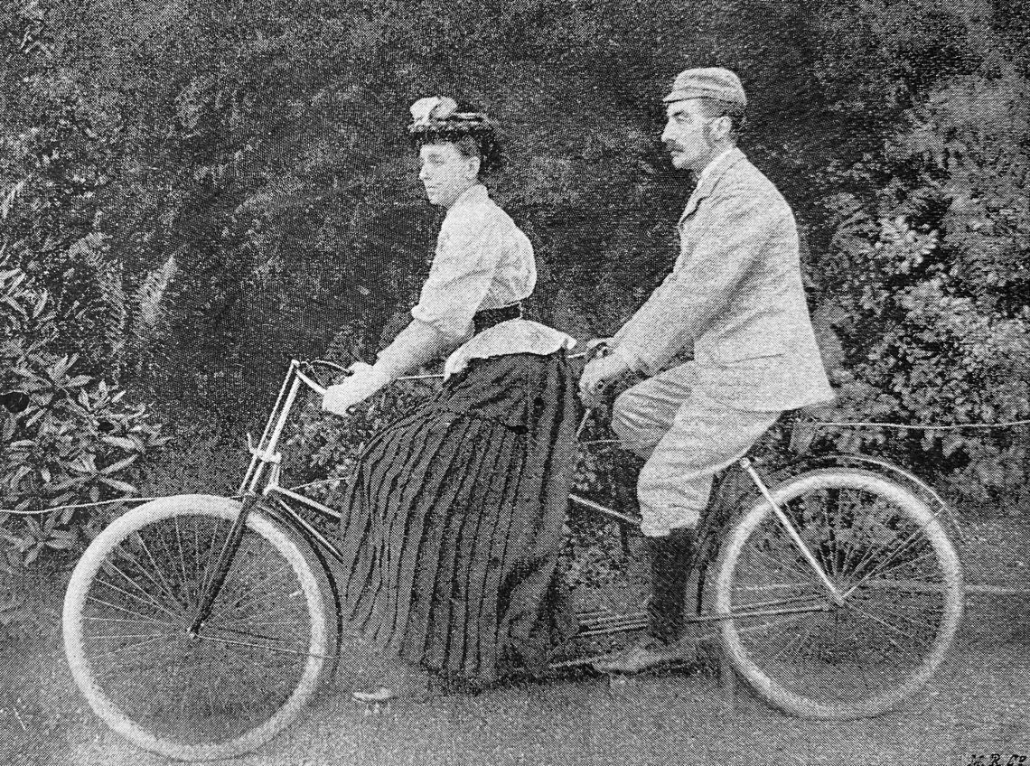 Kerékpározással fogtak férjet a századfordulón