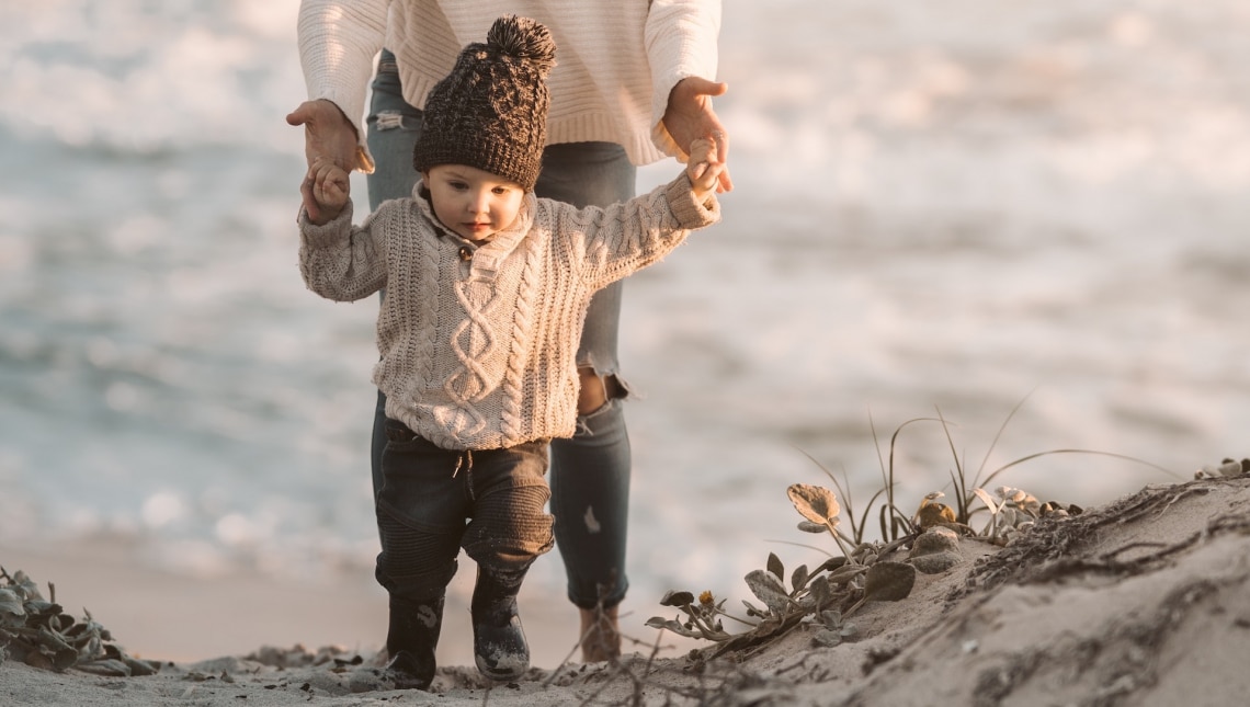 Szülők, akik sem fiúnak, sem lánynak nem nevelik a gyerekeiket: ilyen az életük