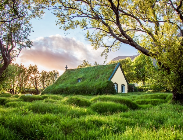 Ezek az igazi hobbit házak: Izland ezer éves gyepotthonai