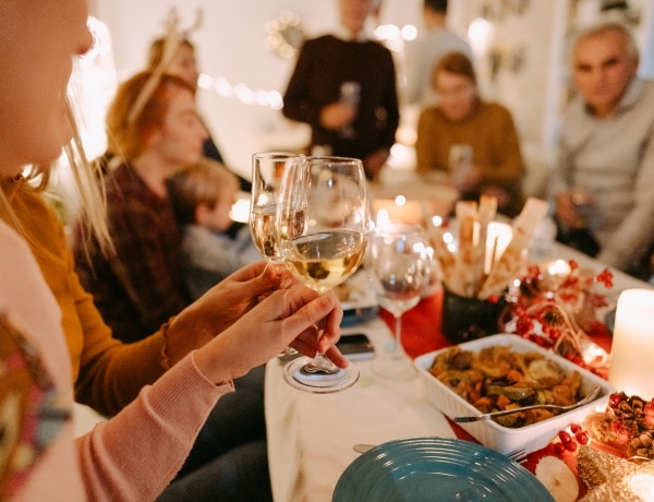 5 ünneprontó tény, ami mindenképpen bekövetkezik a karácsonyi összejövetelek során
