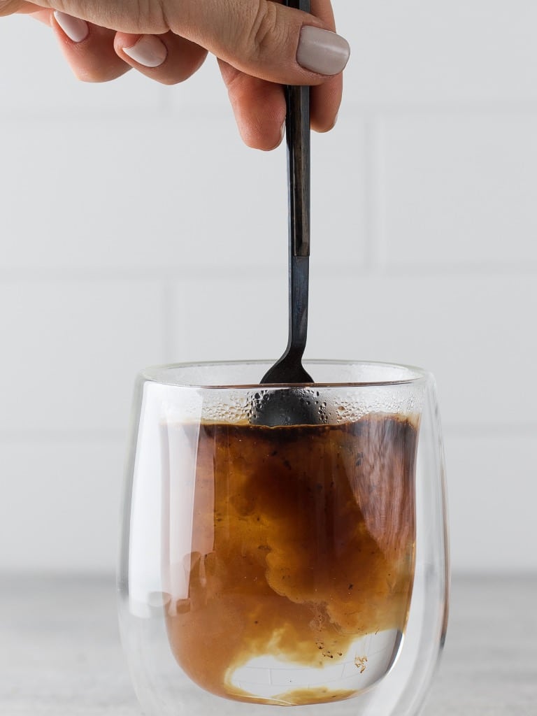 Hét esszenciális aminosavat tartalmaz