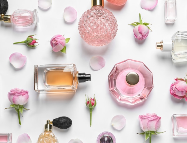 A top 10 virágos parfüm tavaszra – Ne csak a hangulatod legyen rózsás