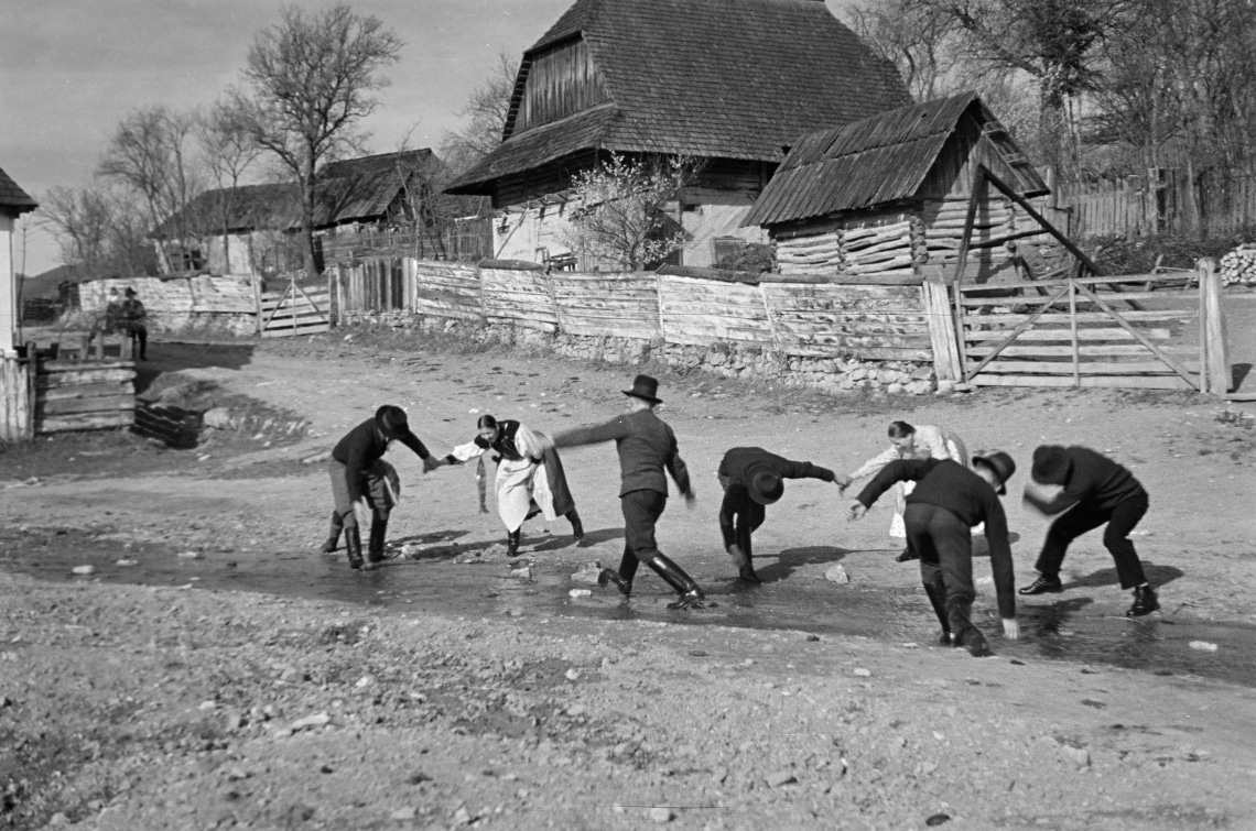 Fotókon a régi idők húsvétja – Így ünnepelték szüleink és nagyszüleink