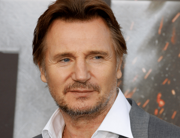 Liam Neeson hirtelen lett özvegy és két fiát egyedül nevelő apa