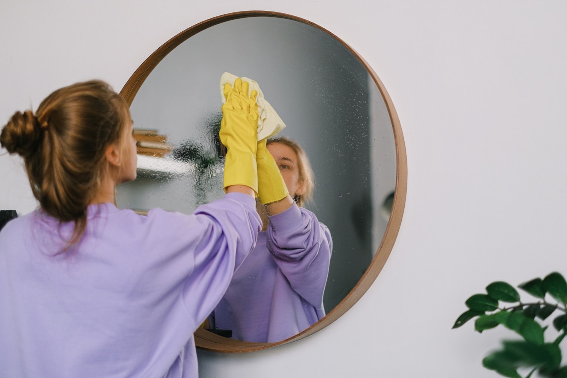 Így tisztítsd meg a tükröt, hogy csíkmentes legyen