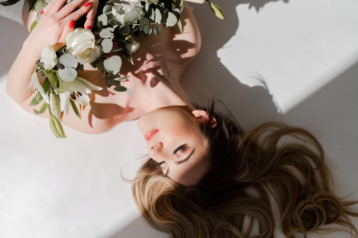 Így lehet tavasszal is ragyogó a sminked – interjú Gyenes Alexandra makeup artisttal