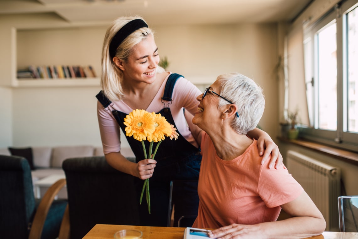 „Anyámnak nem gyújtottam gyertyát. A fényt nem lehet megvilágítani.” – 12 örökérvényű anyák napi idézet