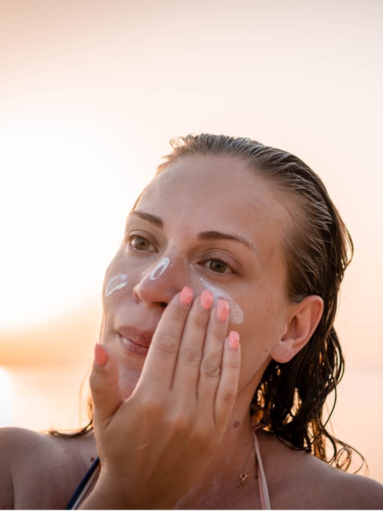 Az egész arcodat, a füledet és a nyakadat is védd