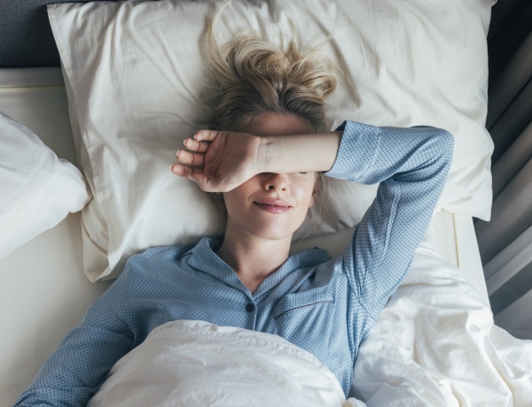 Rosszul alszol éjjelente? Így függhet össze a fogaid és a szád állapotával