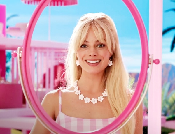 Hódít a Barbie-copf: így készítsd el a nyár legújabb frizuratrendjét