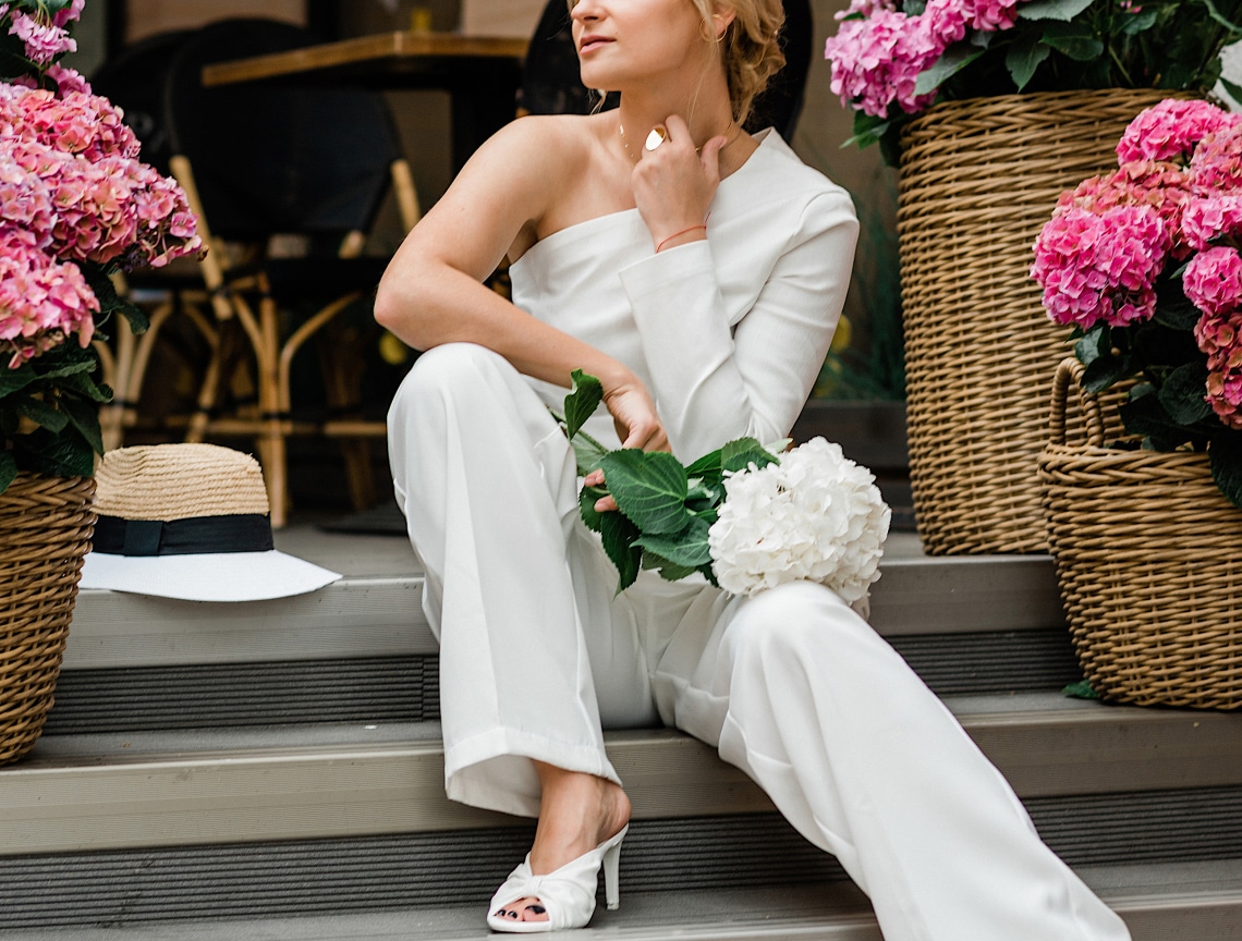 Középpontban a fehér nadrág: 10 sikkes nyárvégi szett