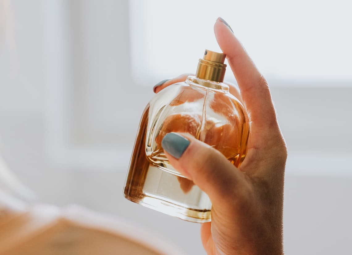 Egyáltalán nem mindegy, hol tárolod a parfümöd – a legjobb és legrosszabb helyek