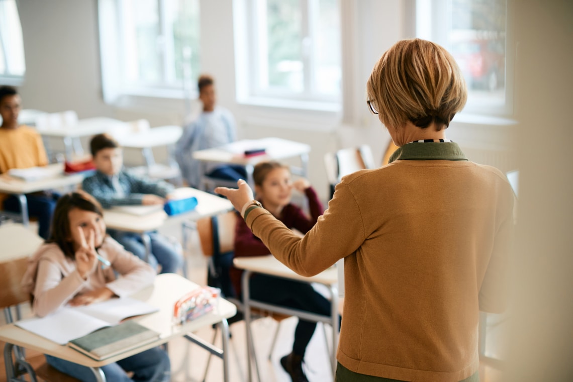 Mit tett a tanárod, amiért azonnal kirúgták? 10 durva történet