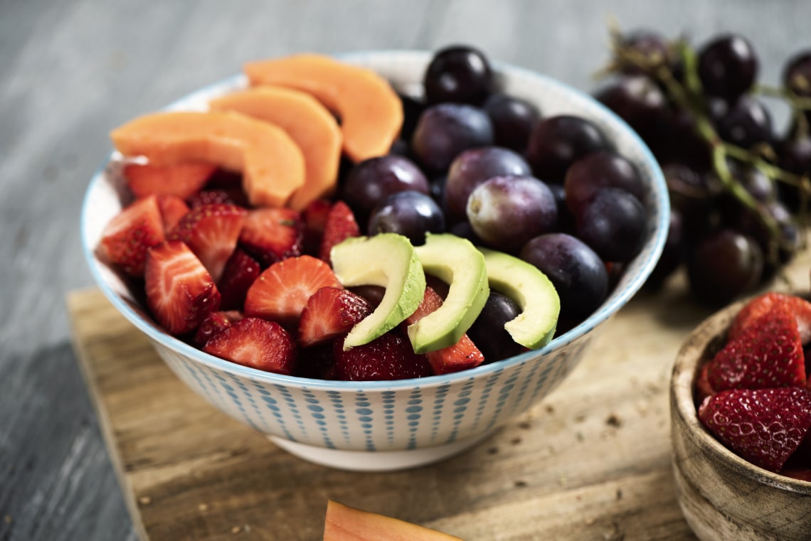 Neked is jobban ízlik a gyümölcs felszeletelve? Ez az oka valójában