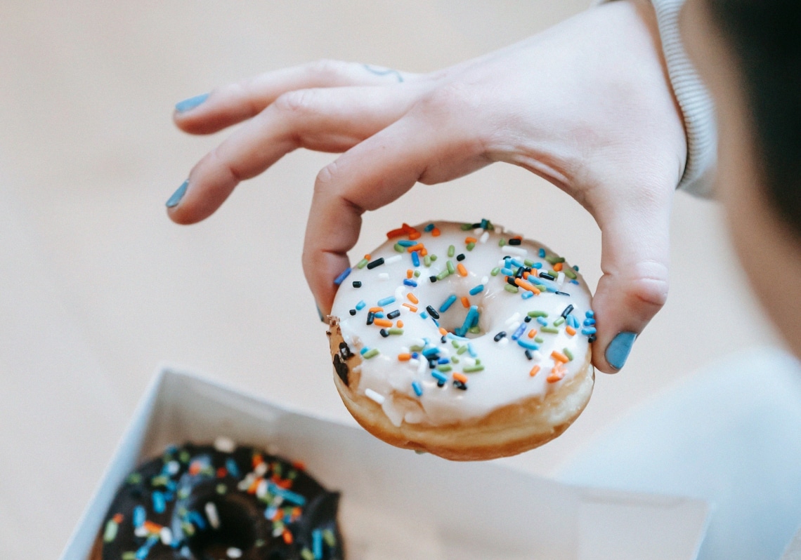 A tanulmányok szerint ekkor kellene nassolnod, ha nem akarsz elhízni