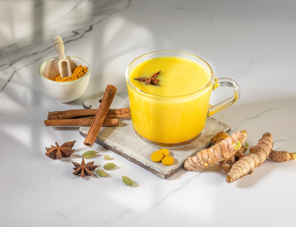 Arany zabtejes latte: a legfinomabb őszi ital, ami az egészségednek is kedvez