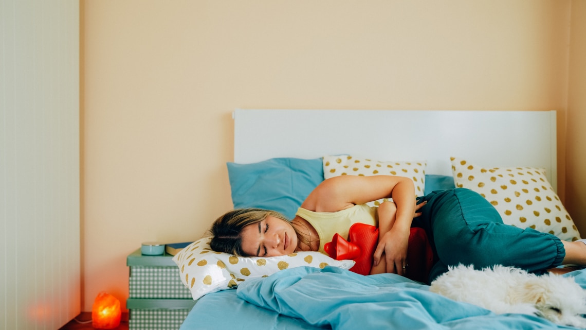 Az illóolajok enyhíthetik az endometriózis tüneteit – Hogyan használd?
