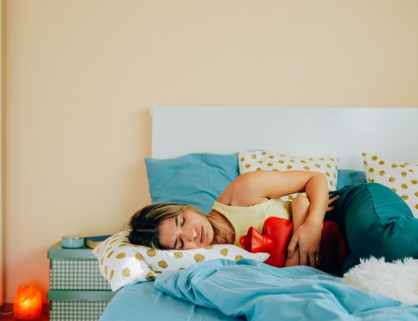 Az illóolajok enyhíthetik az endometriózis tüneteit – Hogyan használd?